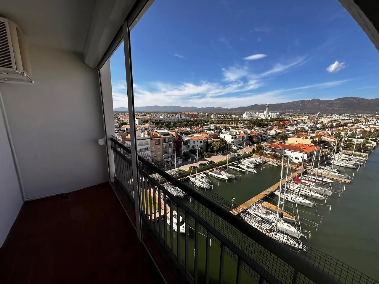 AwayDays - BIII 8-3 - Appartement 8ème étage vue Mer Ampuriabrava